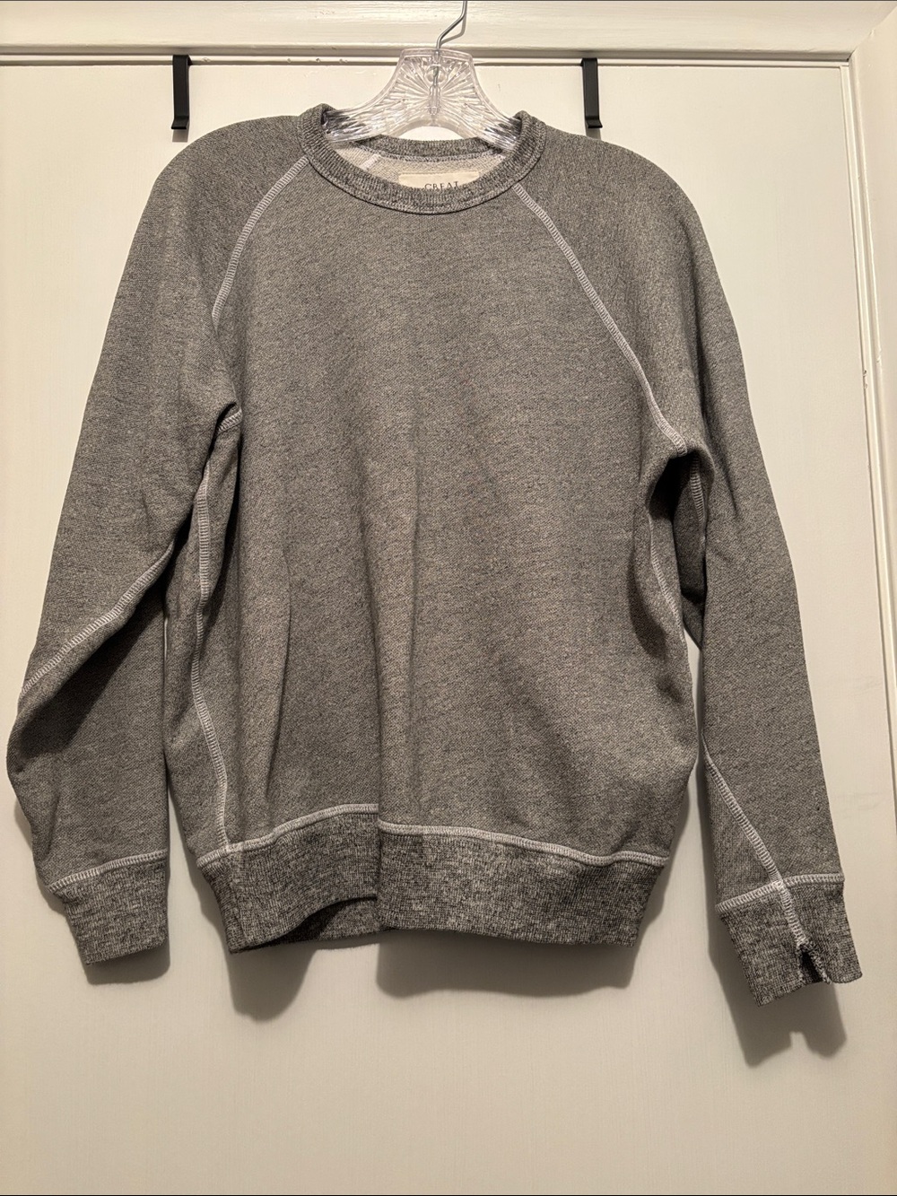 THE GREAT. Women's Heather Gray Raglan Crewneck The College Sweatshirt - Picture 2 of 6